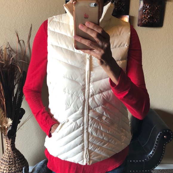 Talbots Puffer Vest - Picture 3 of 8